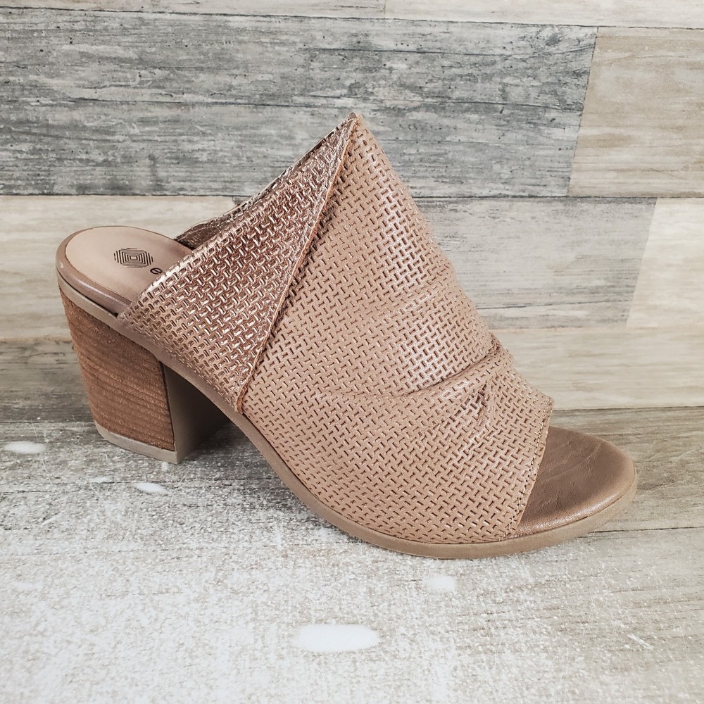 Eric Michael Eclipse Womens Clogs Sz 10.5 Beige Leather Slip On Block Heel